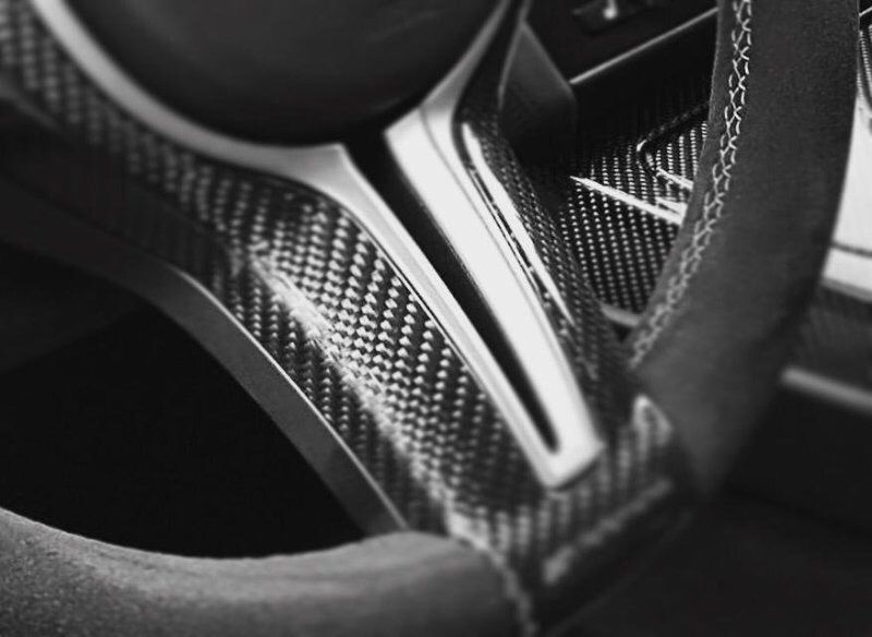 Carbon fiber steering wheel detail